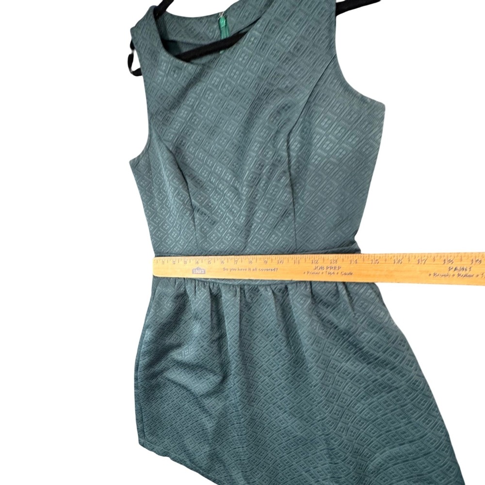 Green Quilted Fit & Flare‎ Party Dress Womens M Sleeveless Textured Holiday Chic - Picture 7 of 8